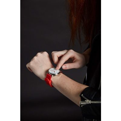Noerden Life2 Hybrid Smart Watch-Red