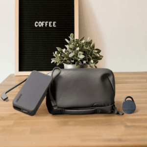 MOMAX BUNDLE SET Hand Pouche + Power Bank 10000 mAh with dual built-in cable 1 type-C & 1 Lightning + MOMAX Pintag - Image 4